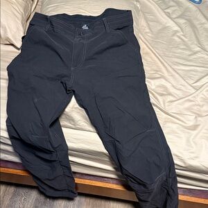 Mens Kuhl Renegade pants size 36x32. Stretch